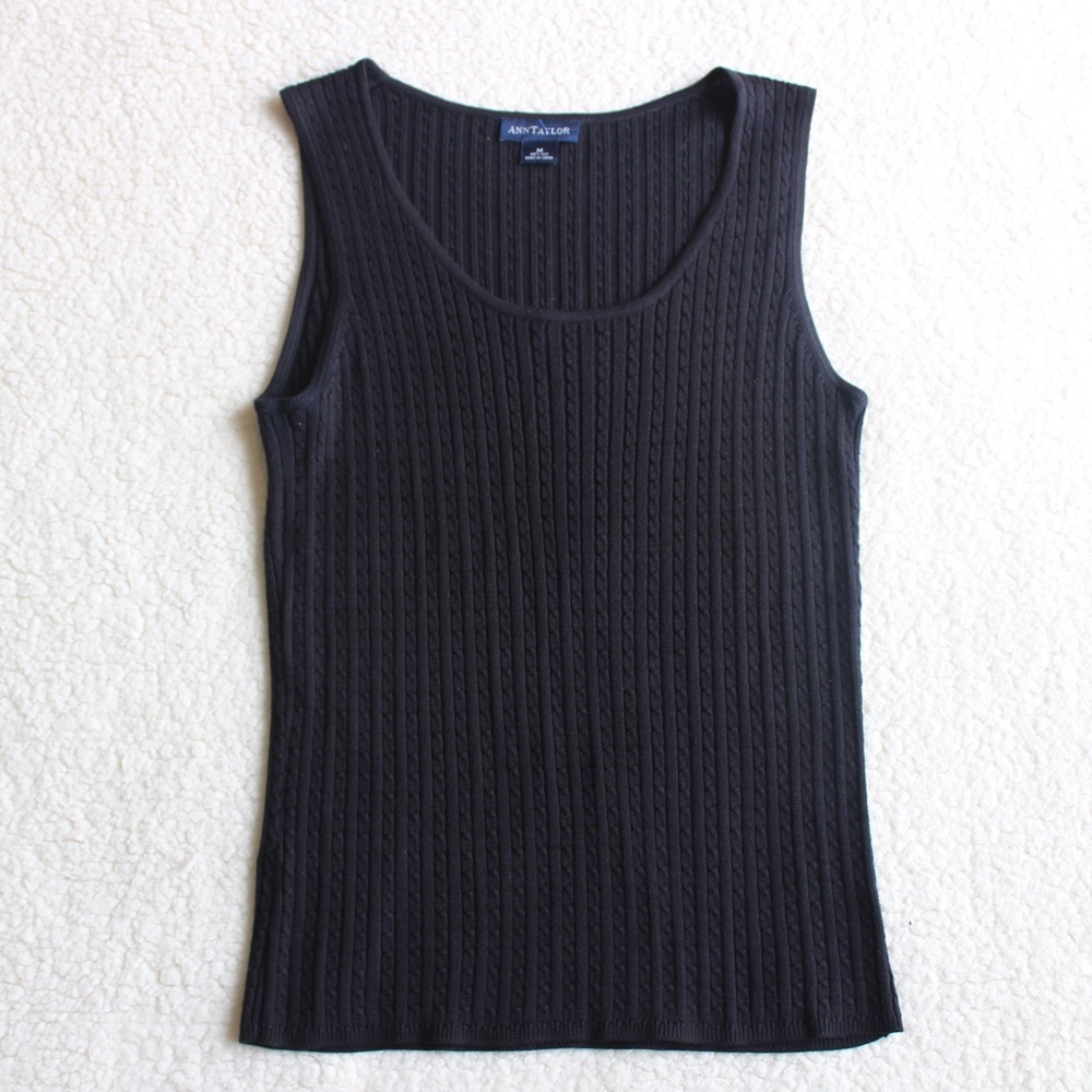 Ann Taylor Black Scoop Neck Sleeveless Sweater M